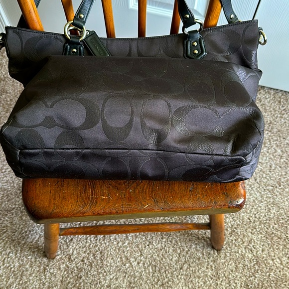 Coach large cross body - Picture 3 of 4